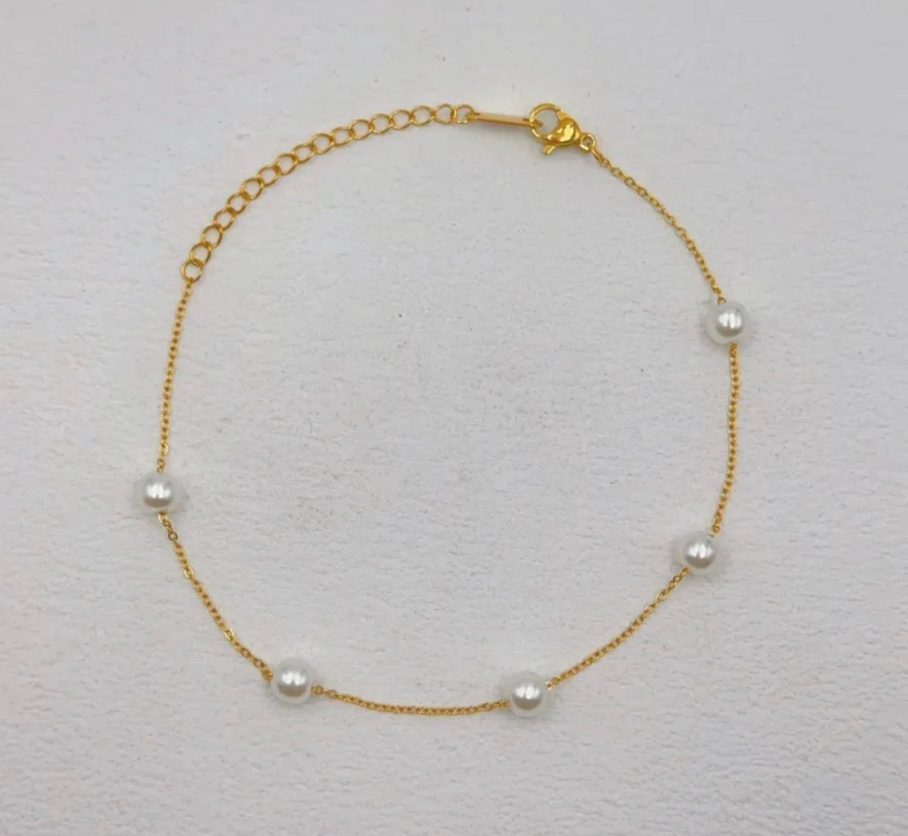 Pearly bead